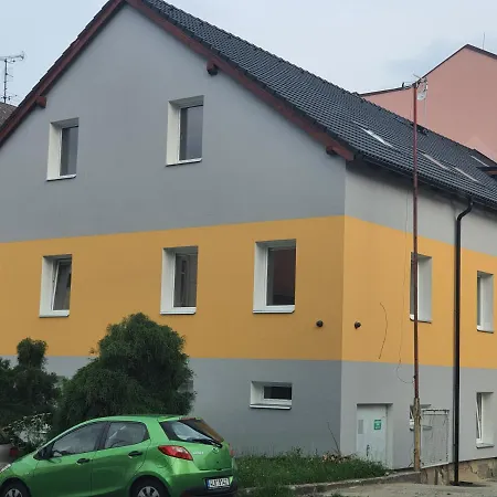 Apartmany Havlickova S Parkovanim Zdarma Česká Lípa Extérieur photo