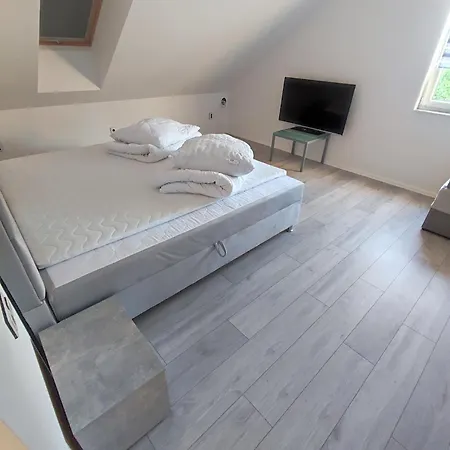 Apartmany Havlickova S Parkovanim Zdarma Česká Lípa Extérieur photo