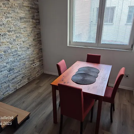 Apartmany Havlickova S Parkovanim Zdarma Česká Lípa Extérieur photo