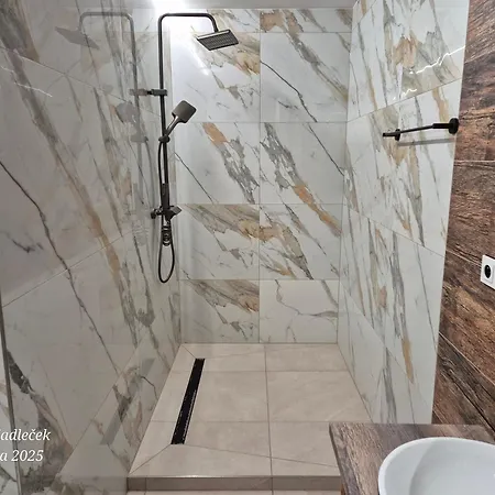 Apartmany Havlickova S Parkovanim Zdarma Česká Lípa Extérieur photo