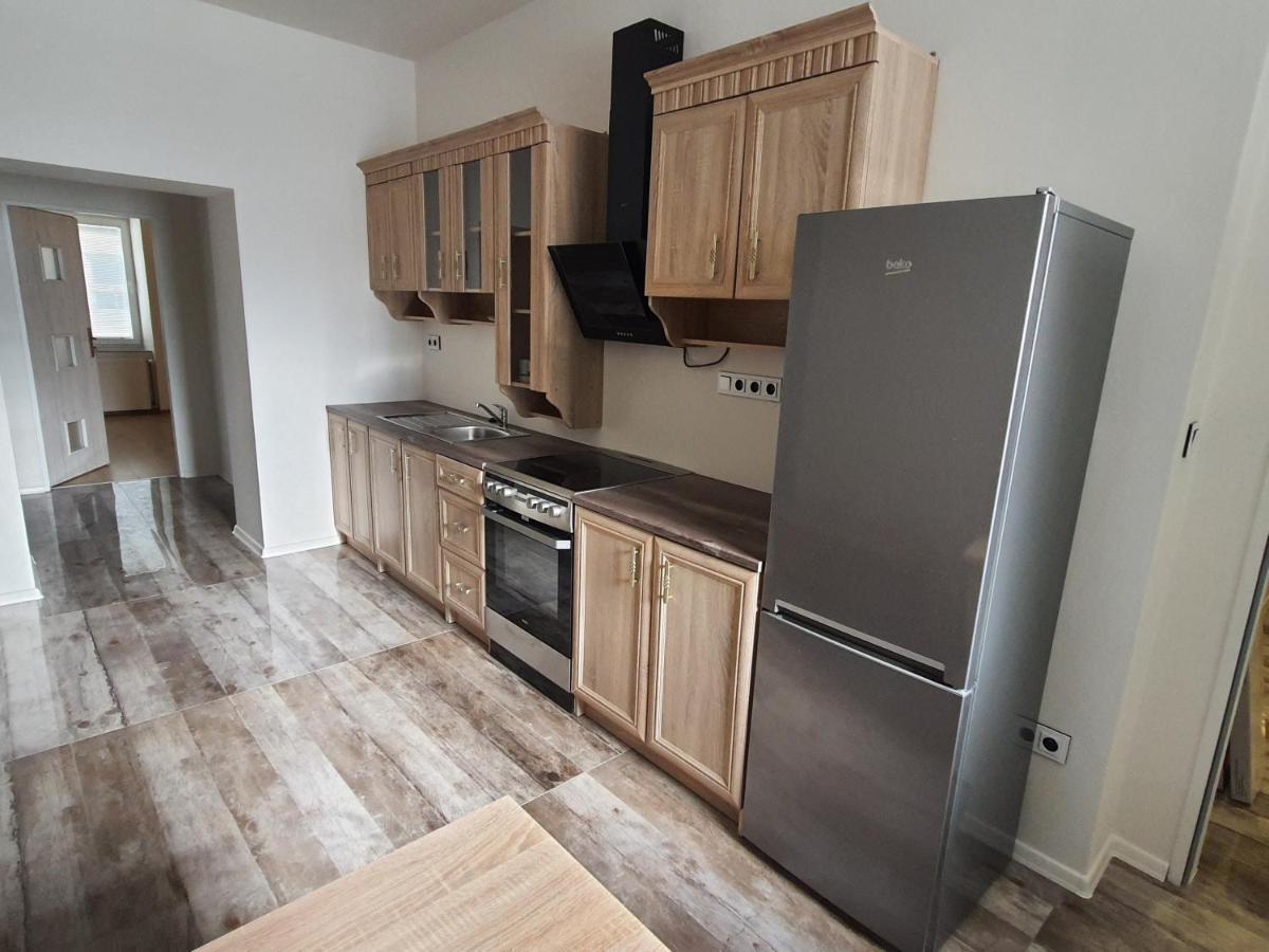 Havlickova S Parkovanim Zdarma Apartment *